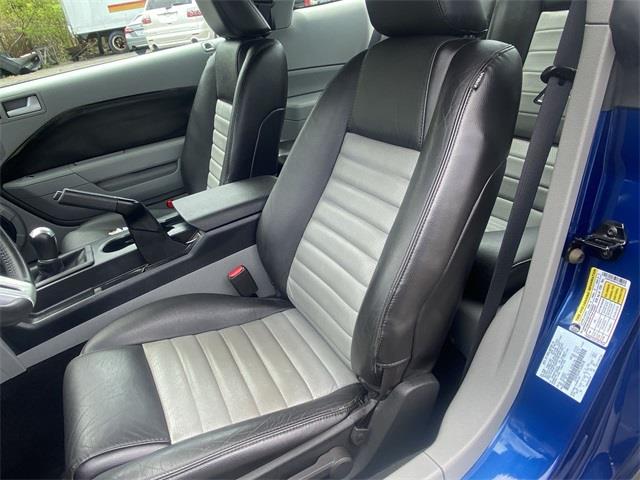 2007 Ford Mustang GT Deluxe, available for sale in Stratford, Connecticut | Wiz Leasing Inc. Stratford, Connecticut 2007 Ford Mustang GT Deluxe, available for sale in Stratford, Connecticut | Wiz Leasing Inc. Stratford, Connecticut