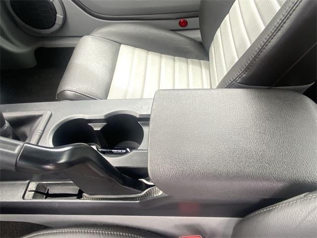 2007 Ford Mustang GT Deluxe, available for sale in Stratford, Connecticut | Wiz Leasing Inc. Stratford, Connecticut 2007 Ford Mustang GT Deluxe, available for sale in Stratford, Connecticut | Wiz Leasing Inc. Stratford, Connecticut