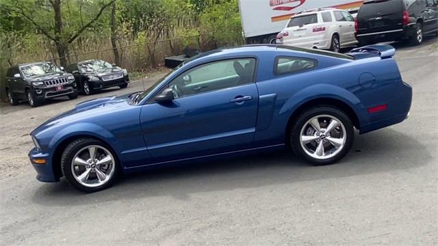 2007 Ford Mustang GT Deluxe, available for sale in Stratford, Connecticut | Wiz Leasing Inc. Stratford, Connecticut 2007 Ford Mustang GT Deluxe, available for sale in Stratford, Connecticut | Wiz Leasing Inc. Stratford, Connecticut