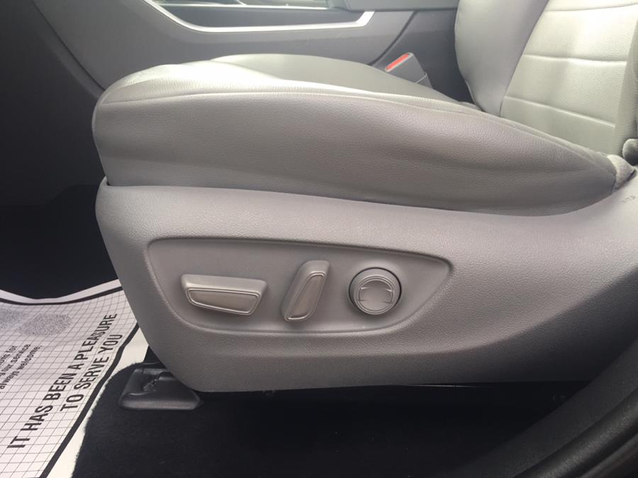2020 Toyota Highlander XLE, available for sale in Jamaica, New York | Sylhet Motors Inc.. Jamaica, New York 2020 Toyota Highlander XLE, available for sale in Jamaica, New York | Sylhet Motors Inc.. Jamaica, New York