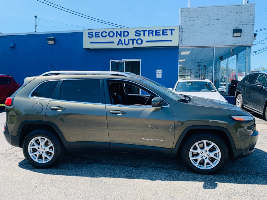 Used Jeep Cherokee 4WD 4dr Latitude 2014 | Second Street Auto Sales Inc. Manchester, New Hampshire