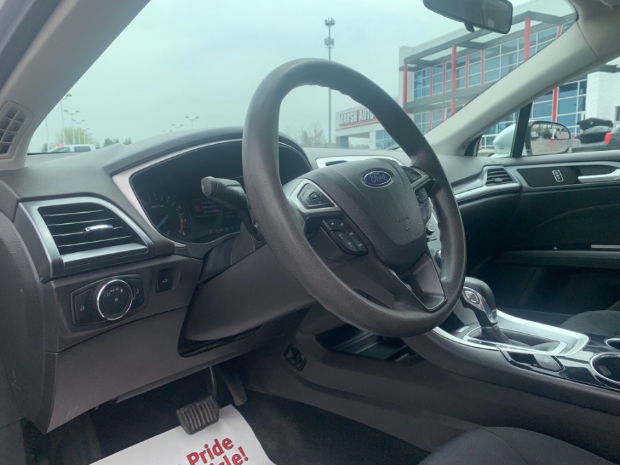 Used Ford Fusion 4dr Sdn SE FWD 2013 | Marsh Auto Sales LLC. Ortonville, Michigan Used Ford Fusion 4dr Sdn SE FWD 2013 | Marsh Auto Sales LLC. Ortonville, Michigan