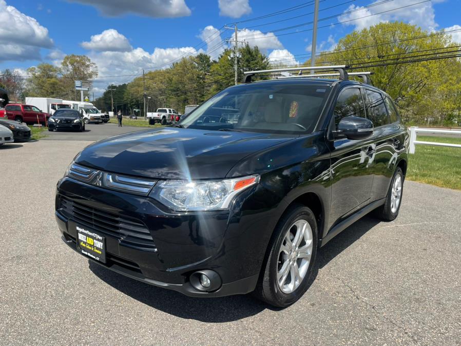 2014 Mitsubishi Outlander 4WD 4dr SE, available for sale in South Windsor, Connecticut | Mike And Tony Auto Sales, Inc. South Windsor, Connecticut