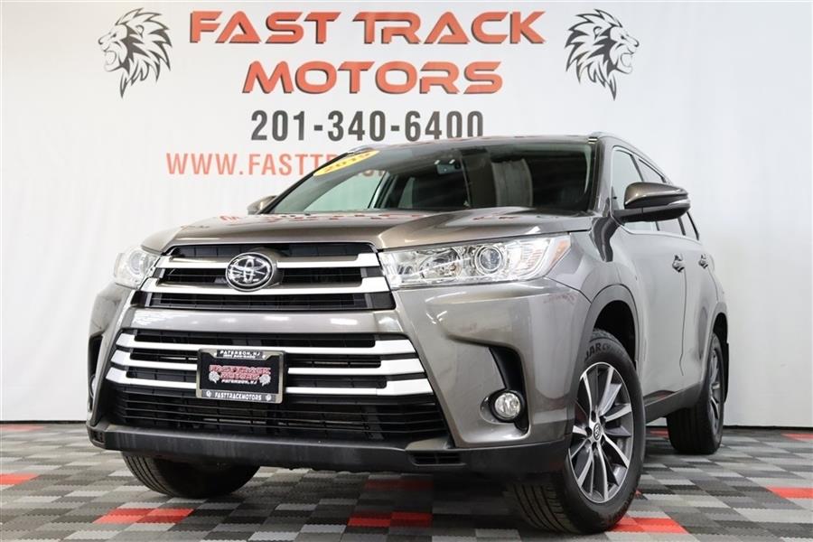 Used Toyota Highlander XLE 2019 | Fast Track Motors. Paterson, New Jersey