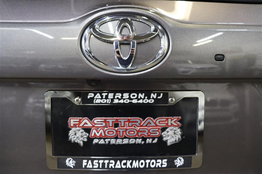 Used Toyota Highlander XLE 2019 | Fast Track Motors. Paterson, New Jersey Used Toyota Highlander XLE 2019 | Fast Track Motors. Paterson, New Jersey