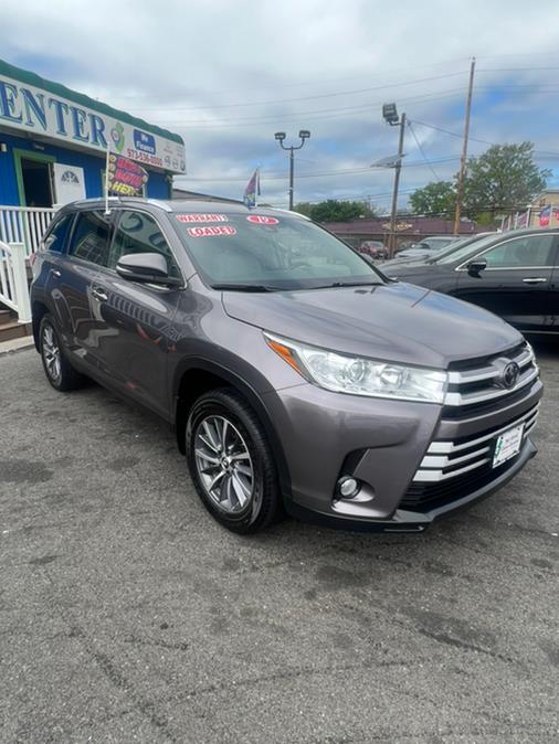 Used Toyota Highlander XLE V6 AWD (Natl) 2019 | NJ Used Cars Center. Irvington, New Jersey Used Toyota Highlander XLE V6 AWD (Natl) 2019 | NJ Used Cars Center. Irvington, New Jersey