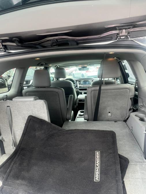 Used Toyota Highlander XLE V6 AWD (Natl) 2019 | NJ Used Cars Center. Irvington, New Jersey Used Toyota Highlander XLE V6 AWD (Natl) 2019 | NJ Used Cars Center. Irvington, New Jersey