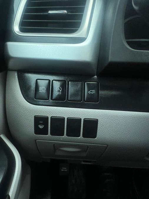 Used Toyota Highlander XLE V6 AWD (Natl) 2019 | NJ Used Cars Center. Irvington, New Jersey Used Toyota Highlander XLE V6 AWD (Natl) 2019 | NJ Used Cars Center. Irvington, New Jersey
