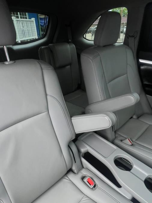 Used Toyota Highlander XLE V6 AWD (Natl) 2019 | NJ Used Cars Center. Irvington, New Jersey Used Toyota Highlander XLE V6 AWD (Natl) 2019 | NJ Used Cars Center. Irvington, New Jersey