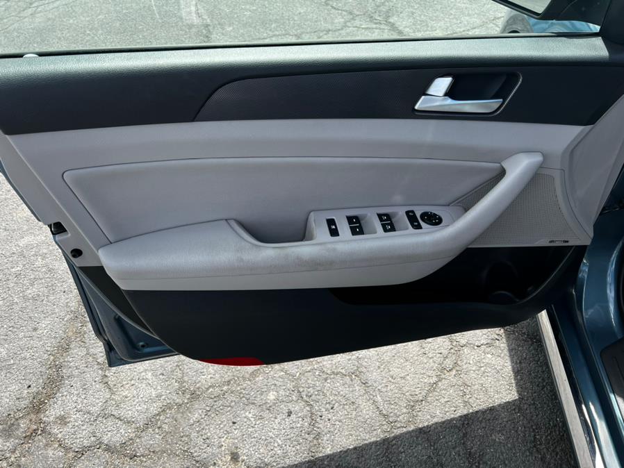 2015 Hyundai Sonata 4dr Sdn 2.4L Sport, available for sale in New Windsor, New York | Prestige Pre-Owned Motors Inc. New Windsor, New York 2015 Hyundai Sonata 4dr Sdn 2.4L Sport, available for sale in New Windsor, New York | Prestige Pre-Owned Motors Inc. New Windsor, New York