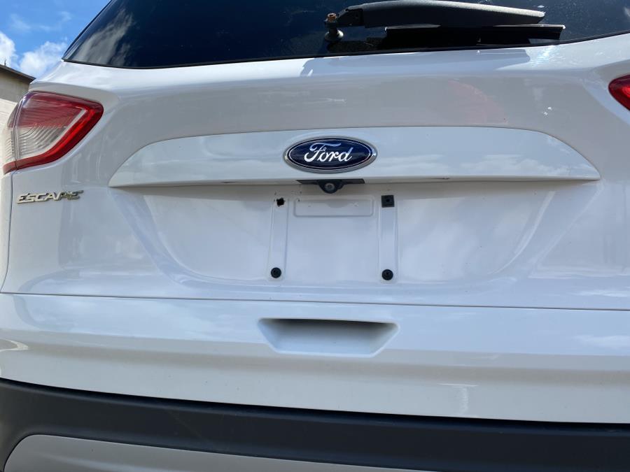 Used Ford Escape 4WD 4dr SE 2014 | Mecca Auto LLC. Hartford, Connecticut