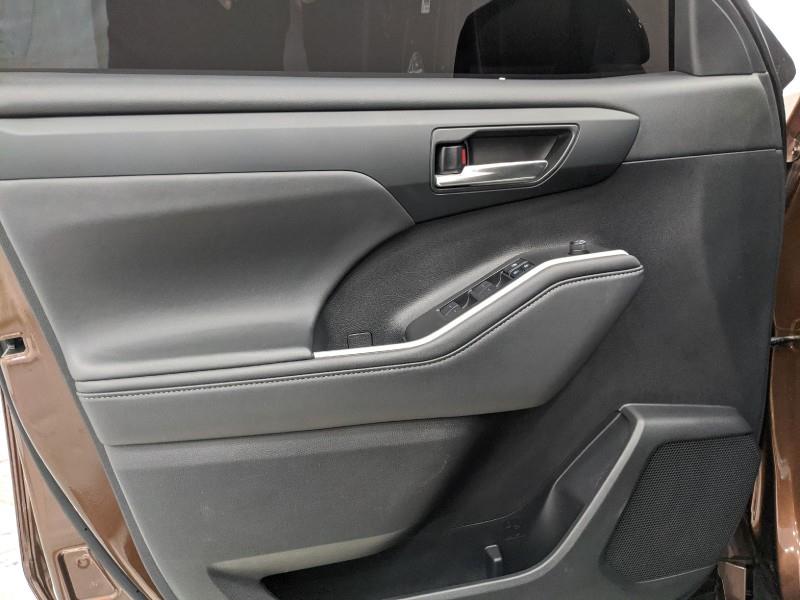 Used Toyota Highlander Hybrid XLE 2021 | Car Revolution. Maple Shade, New Jersey Used Toyota Highlander Hybrid XLE 2021 | Car Revolution. Maple Shade, New Jersey