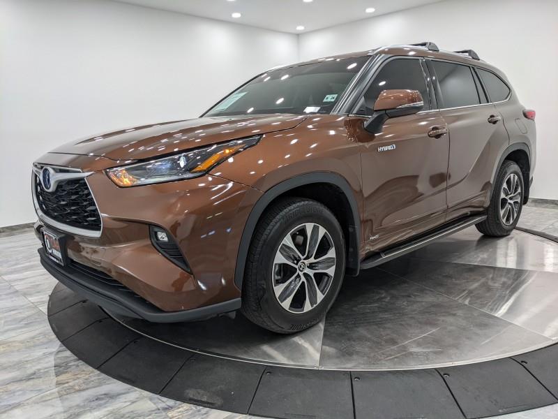 Used Toyota Highlander Hybrid XLE 2021 | Car Revolution. Maple Shade, New Jersey Used Toyota Highlander Hybrid XLE 2021 | Car Revolution. Maple Shade, New Jersey