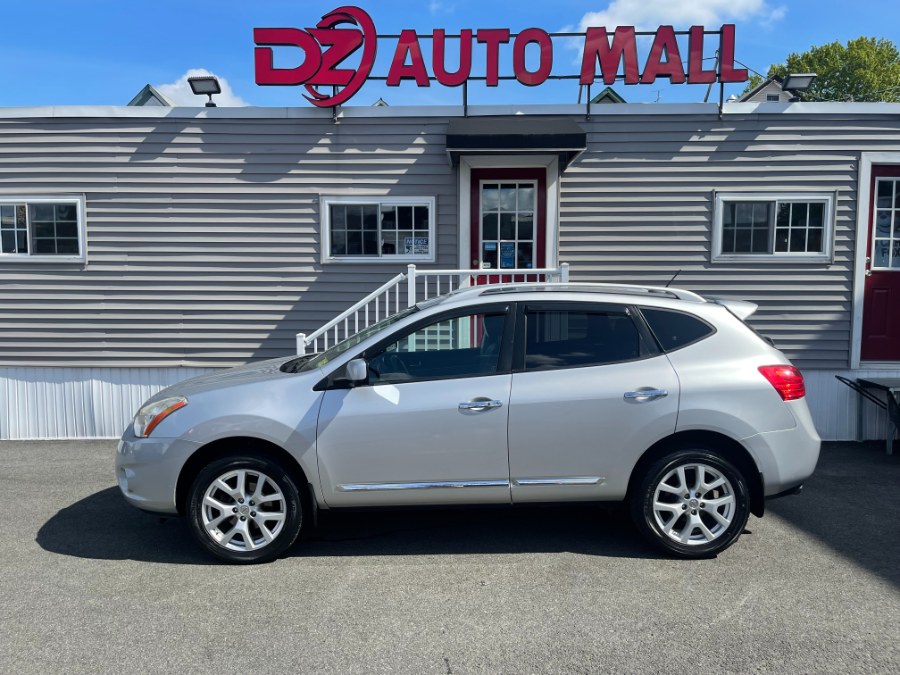 2013 Nissan Rogue AWD 4dr SL, available for sale in Paterson, New Jersey | DZ Automall. Paterson, New Jersey