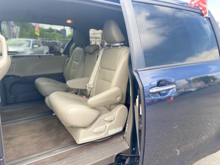 2018 Toyota Sienna XLE FWD 8-Passenger (Natl), available for sale in Irvington , New Jersey | Auto Haus of Irvington Corp. Irvington , New Jersey 2018 Toyota Sienna XLE FWD 8-Passenger (Natl), available for sale in Irvington , New Jersey | Auto Haus of Irvington Corp. Irvington , New Jersey