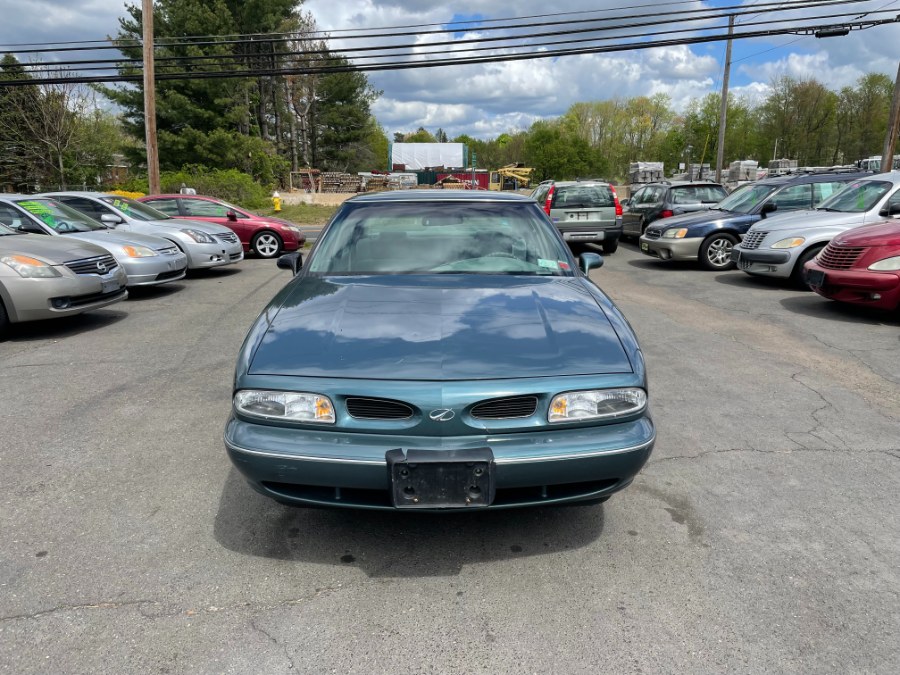 Used 1998 Oldsmobile 88 in East Windsor, Connecticut | CT Car Co LLC. East Windsor, Connecticut