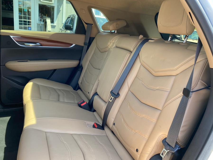 Used Cadillac XT5 AWD 4dr Platinum 2017 | Lava Motors 2 Inc. Canton, Connecticut Used Cadillac XT5 AWD 4dr Platinum 2017 | Lava Motors 2 Inc. Canton, Connecticut