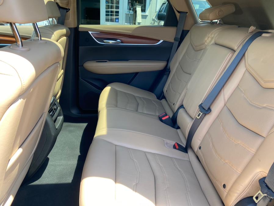 Used Cadillac XT5 AWD 4dr Platinum 2017 | Lava Motors 2 Inc. Canton, Connecticut Used Cadillac XT5 AWD 4dr Platinum 2017 | Lava Motors 2 Inc. Canton, Connecticut