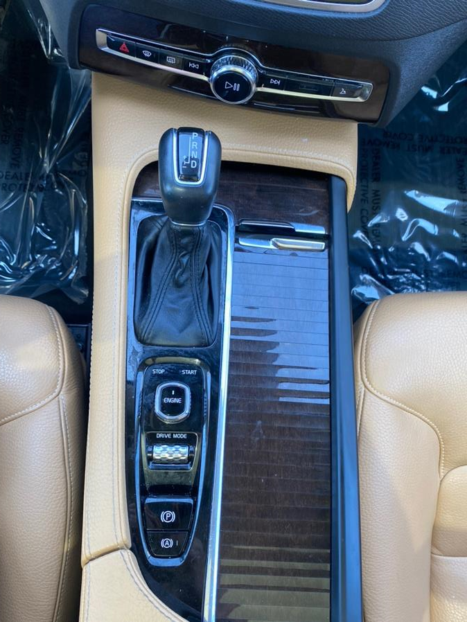 Used Volvo XC90 AWD 4dr T6 Momentum 2016 | Lava Motors 2 Inc. Canton, Connecticut Used Volvo XC90 AWD 4dr T6 Momentum 2016 | Lava Motors 2 Inc. Canton, Connecticut