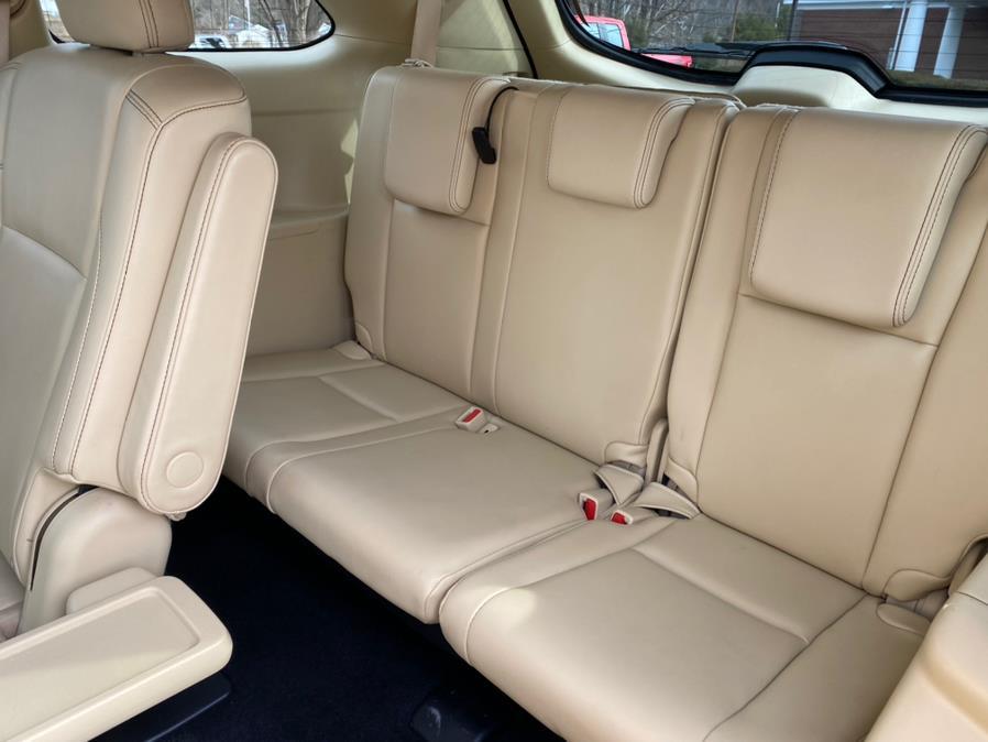 Used Toyota Highlander AWD 4dr V6 XLE (Natl) 2015 | Lava Motors 2 Inc. Canton, Connecticut Used Toyota Highlander AWD 4dr V6 XLE (Natl) 2015 | Lava Motors 2 Inc. Canton, Connecticut
