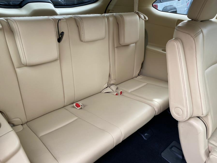 Used Toyota Highlander AWD 4dr V6 XLE (Natl) 2015 | Lava Motors 2 Inc. Canton, Connecticut Used Toyota Highlander AWD 4dr V6 XLE (Natl) 2015 | Lava Motors 2 Inc. Canton, Connecticut
