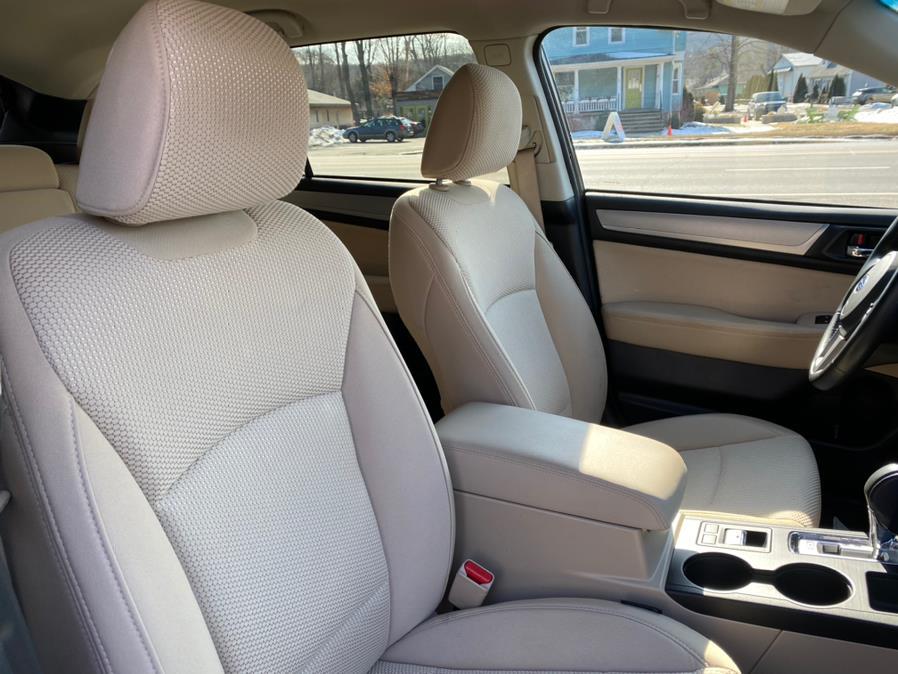 Used Subaru Outback 2.5i Premium 2017 | Lava Motors 2 Inc. Canton, Connecticut Used Subaru Outback 2.5i Premium 2017 | Lava Motors 2 Inc. Canton, Connecticut