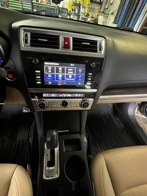 2015 Subaru Outback 4dr Wgn 2.5i Limited PZEV, available for sale in Canton, Connecticut | Lava Motors 2 Inc. Canton, Connecticut 2015 Subaru Outback 4dr Wgn 2.5i Limited PZEV, available for sale in Canton, Connecticut | Lava Motors 2 Inc. Canton, Connecticut