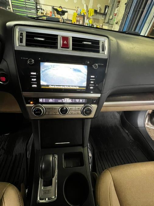 2015 Subaru Outback 4dr Wgn 2.5i Limited PZEV, available for sale in Canton, Connecticut | Lava Motors 2 Inc. Canton, Connecticut 2015 Subaru Outback 4dr Wgn 2.5i Limited PZEV, available for sale in Canton, Connecticut | Lava Motors 2 Inc. Canton, Connecticut