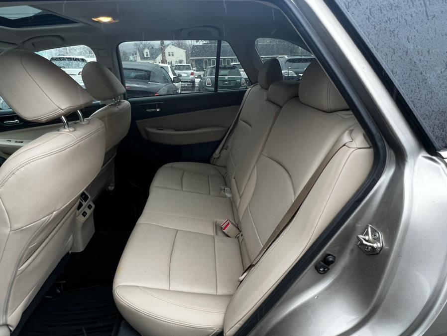 2015 Subaru Outback 4dr Wgn 2.5i Limited PZEV, available for sale in Canton, Connecticut | Lava Motors 2 Inc. Canton, Connecticut 2015 Subaru Outback 4dr Wgn 2.5i Limited PZEV, available for sale in Canton, Connecticut | Lava Motors 2 Inc. Canton, Connecticut