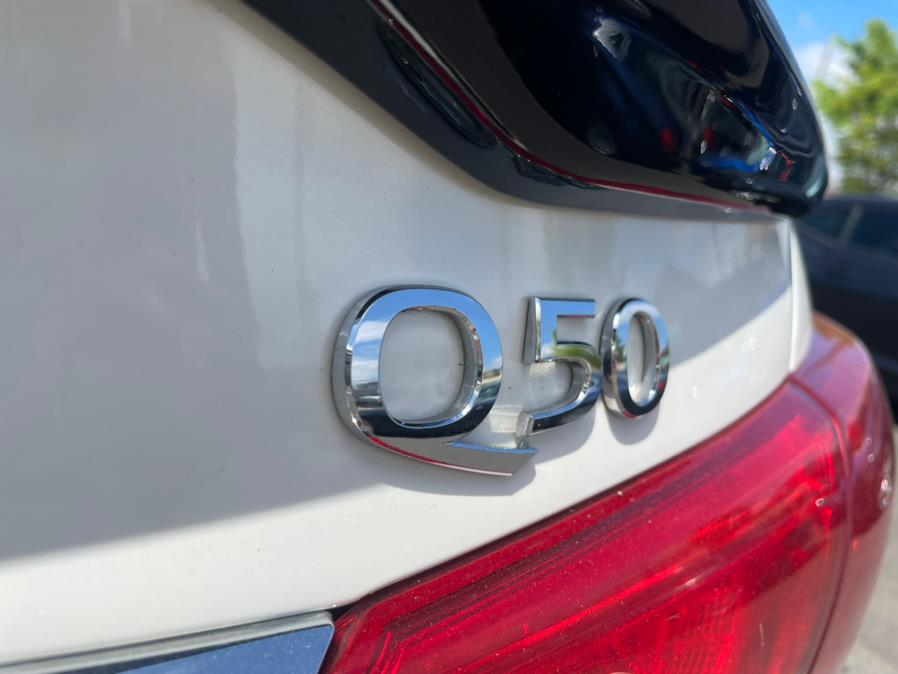 2016 INFINITI Q50 3.0t Premium. CLEAN CARFAX!, available for sale in Elmont, New York | Sunrise of Elmont. Elmont, New York 2016 INFINITI Q50 3.0t Premium. CLEAN CARFAX!, available for sale in Elmont, New York | Sunrise of Elmont. Elmont, New York
