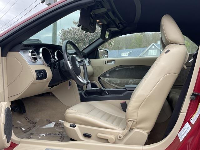 Used Ford Mustang GT Deluxe 2005 | Blasius of Danbury. Danbury, Connecticut Used Ford Mustang GT Deluxe 2005 | Blasius of Danbury. Danbury, Connecticut