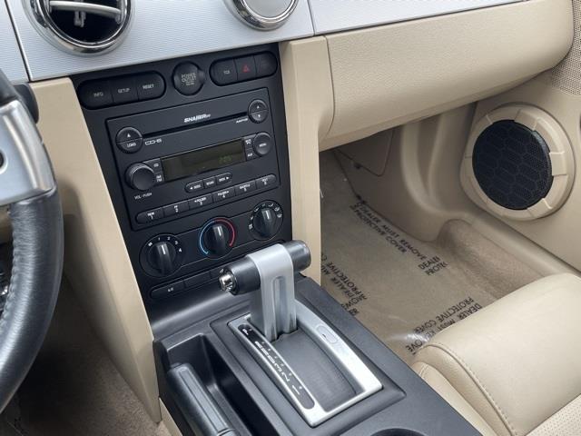 Used Ford Mustang GT Deluxe 2005 | Blasius of Danbury. Danbury, Connecticut Used Ford Mustang GT Deluxe 2005 | Blasius of Danbury. Danbury, Connecticut