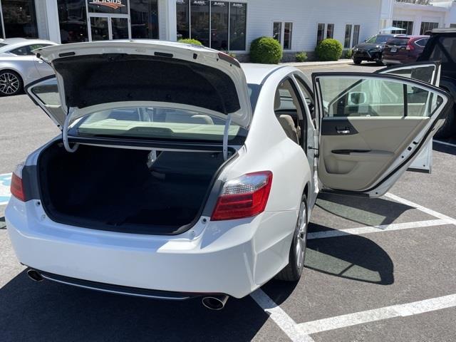 Used Honda Accord EX-L 2013 | Blasius Federal Road. Brookfield, Connecticut Used Honda Accord EX-L 2013 | Blasius Federal Road. Brookfield, Connecticut