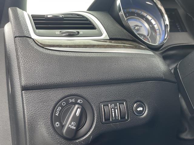 Used Chrysler 300c Base 2013 | Blasius Federal Road. Brookfield, Connecticut Used Chrysler 300c Base 2013 | Blasius Federal Road. Brookfield, Connecticut