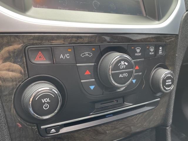 Used Chrysler 300c Base 2013 | Blasius Federal Road. Brookfield, Connecticut Used Chrysler 300c Base 2013 | Blasius Federal Road. Brookfield, Connecticut