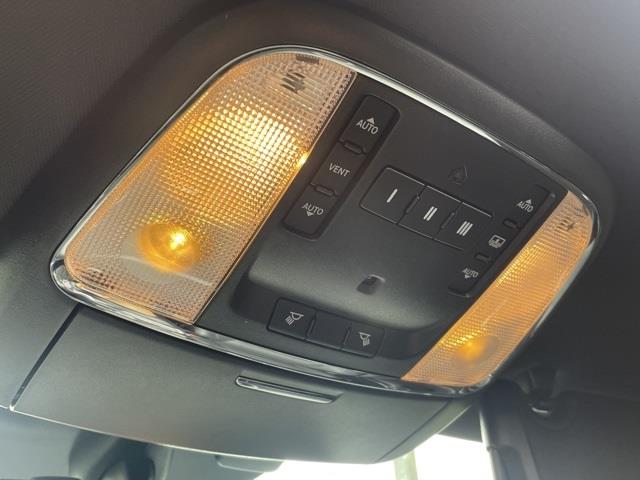 Used Chrysler 300c Base 2013 | Blasius Federal Road. Brookfield, Connecticut Used Chrysler 300c Base 2013 | Blasius Federal Road. Brookfield, Connecticut
