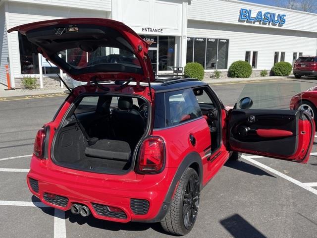 Used Mini John Cooper Works Base 2016 | Blasius of Danbury. Danbury, Connecticut Used Mini John Cooper Works Base 2016 | Blasius of Danbury. Danbury, Connecticut