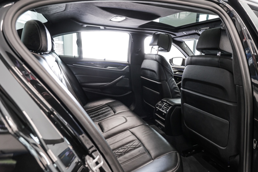 Used BMW 5 Series M550i xDrive Sedan 2018 | 26 Motors Long Island. ELMONT, New York Used BMW 5 Series M550i xDrive Sedan 2018 | 26 Motors Long Island. ELMONT, New York