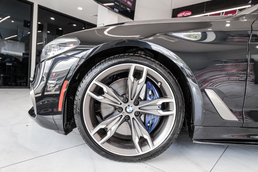 Used BMW 5 Series M550i xDrive Sedan 2018 | 26 Motors Long Island. ELMONT, New York Used BMW 5 Series M550i xDrive Sedan 2018 | 26 Motors Long Island. ELMONT, New York