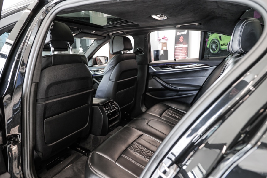 Used BMW 5 Series M550i xDrive Sedan 2018 | 26 Motors Long Island. ELMONT, New York Used BMW 5 Series M550i xDrive Sedan 2018 | 26 Motors Long Island. ELMONT, New York