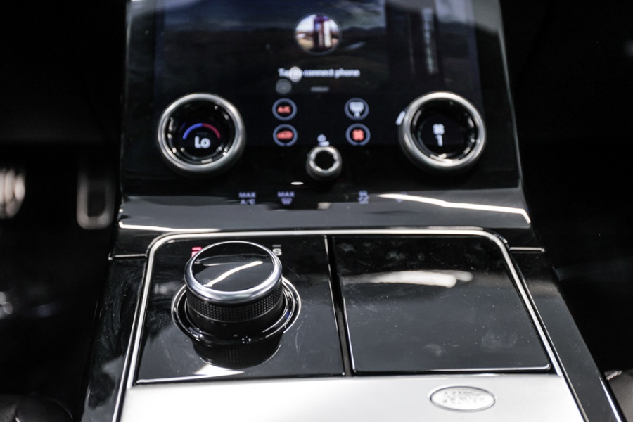 Used Land Rover Range Rover Velar P250 R-Dynamic SE 2019 | 26 Motors Long Island. ELMONT, New York Used Land Rover Range Rover Velar P250 R-Dynamic SE 2019 | 26 Motors Long Island. ELMONT, New York