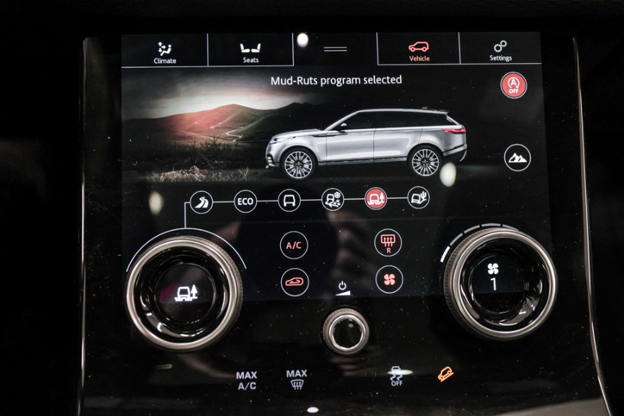 Used Land Rover Range Rover Velar P250 R-Dynamic SE 2019 | 26 Motors Long Island. ELMONT, New York Used Land Rover Range Rover Velar P250 R-Dynamic SE 2019 | 26 Motors Long Island. ELMONT, New York