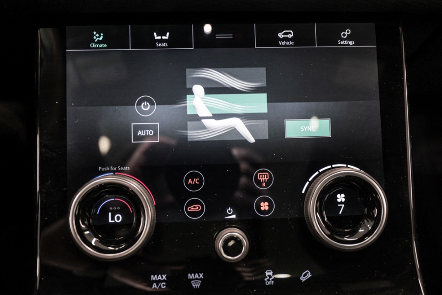 Used Land Rover Range Rover Velar P250 R-Dynamic SE 2019 | 26 Motors Long Island. ELMONT, New York Used Land Rover Range Rover Velar P250 R-Dynamic SE 2019 | 26 Motors Long Island. ELMONT, New York