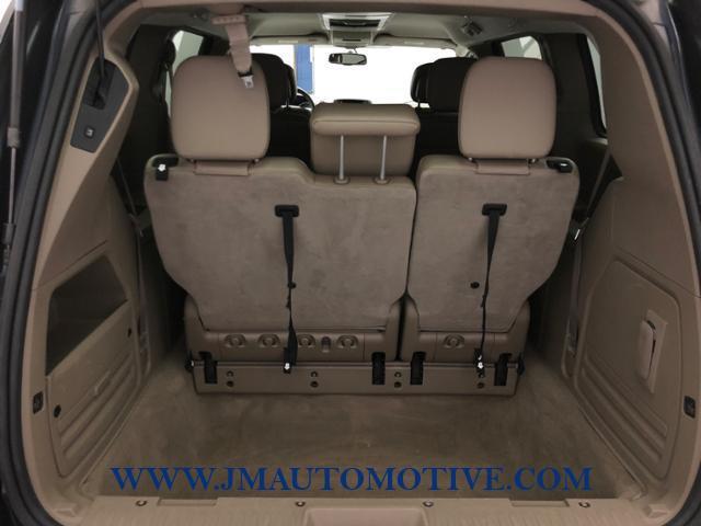 2014 Chrysler Town & Country 4dr Wgn Touring, available for sale in Naugatuck, Connecticut | J&M Automotive Sls&Svc LLC. Naugatuck, Connecticut 2014 Chrysler Town & Country 4dr Wgn Touring, available for sale in Naugatuck, Connecticut | J&M Automotive Sls&Svc LLC. Naugatuck, Connecticut