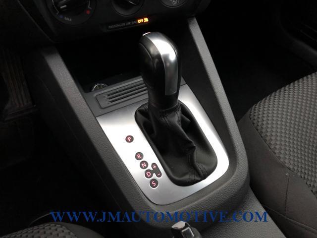 2014 Volkswagen Jetta 4dr Auto S, available for sale in Naugatuck, Connecticut | J&M Automotive Sls&Svc LLC. Naugatuck, Connecticut 2014 Volkswagen Jetta 4dr Auto S, available for sale in Naugatuck, Connecticut | J&M Automotive Sls&Svc LLC. Naugatuck, Connecticut