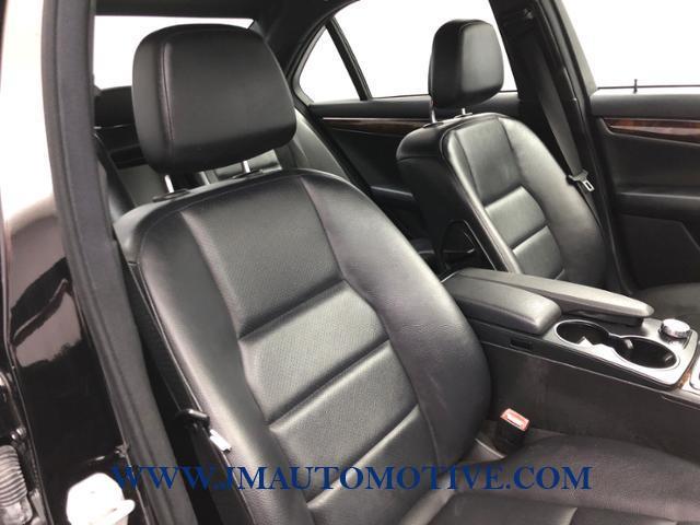Used Mercedes-benz C-class 4dr Sdn C 300 Luxury 4MATIC 2013 | J&M Automotive Sls&Svc LLC. Naugatuck, Connecticut Used Mercedes-benz C-class 4dr Sdn C 300 Luxury 4MATIC 2013 | J&M Automotive Sls&Svc LLC. Naugatuck, Connecticut