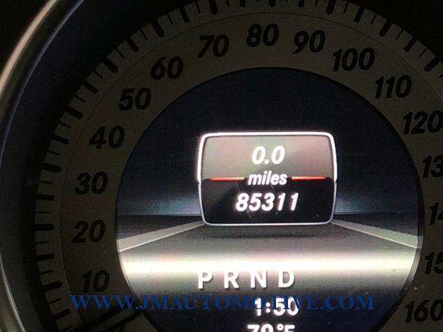 Used Mercedes-benz C-class 4dr Sdn C 300 Luxury 4MATIC 2013 | J&M Automotive Sls&Svc LLC. Naugatuck, Connecticut Used Mercedes-benz C-class 4dr Sdn C 300 Luxury 4MATIC 2013 | J&M Automotive Sls&Svc LLC. Naugatuck, Connecticut