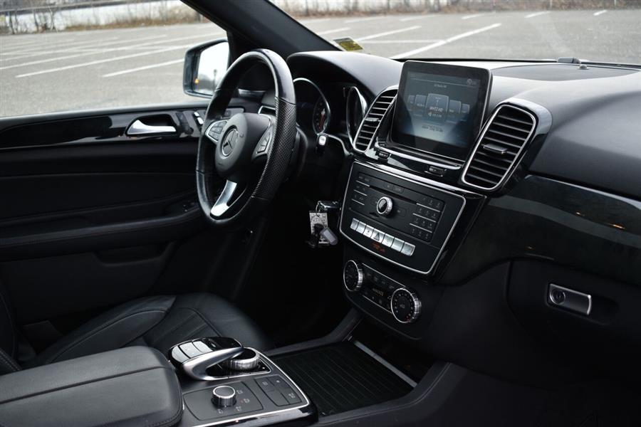 2019 Mercedes-benz Gle GLE 400 4MATIC AWD 4dr SUV, available for sale in Great Neck, New York | Camy Cars. Great Neck, New York 2019 Mercedes-benz Gle GLE 400 4MATIC AWD 4dr SUV, available for sale in Great Neck, New York | Camy Cars. Great Neck, New York