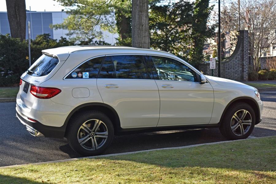 Used Mercedes-benz Glc GLC 300 4MATIC AWD 4dr SUV 2019 | Camy Cars. Great Neck, New York Used Mercedes-benz Glc GLC 300 4MATIC AWD 4dr SUV 2019 | Camy Cars. Great Neck, New York