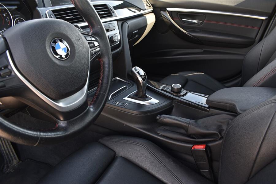 2018 BMW 3 Series 330i xDrive AWD 4dr Sedan, available for sale in Great Neck, New York | Camy Cars. Great Neck, New York 2018 BMW 3 Series 330i xDrive AWD 4dr Sedan, available for sale in Great Neck, New York | Camy Cars. Great Neck, New York